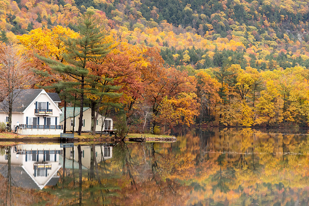 Best Vermont Towns To Visit This Fall
