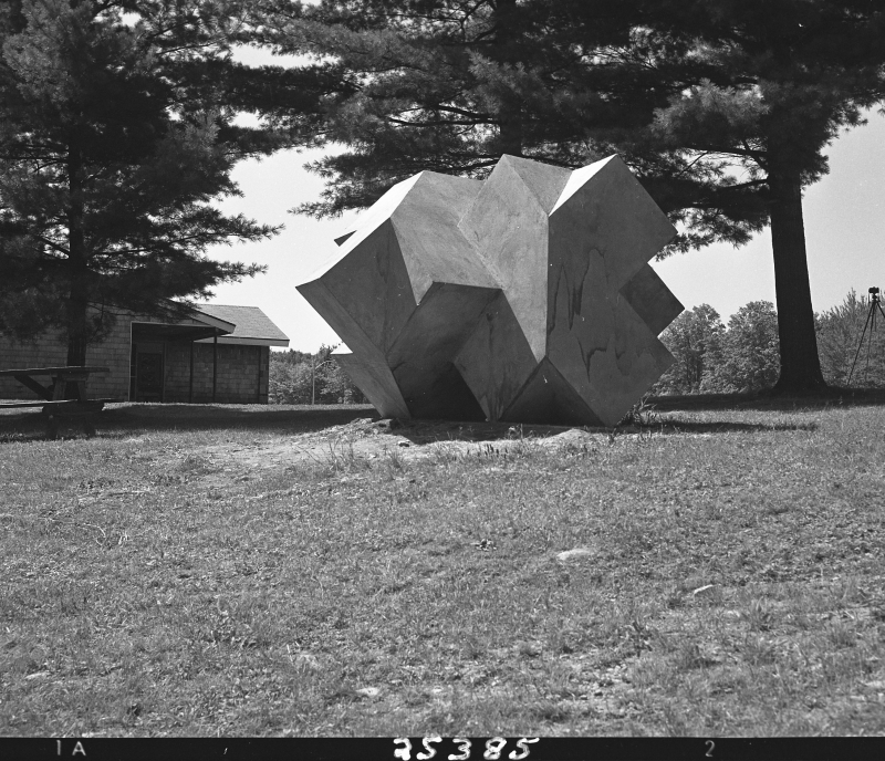 Vermont_highway_sculptures